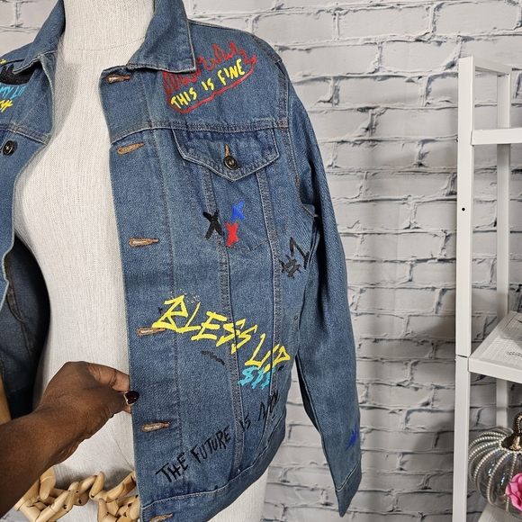 Graffiti Denim Jacket NWT - Picture 2 of 11